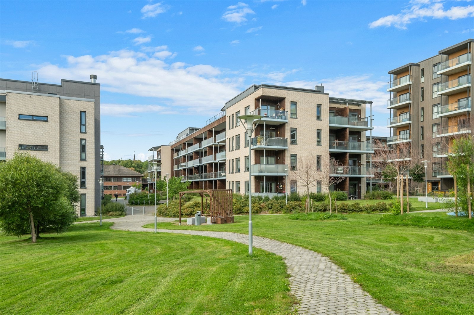 Dette er området for deg som ønsker å bo sentralt, men likevel tilbaketrukket fra bykjernen. Galleribilde