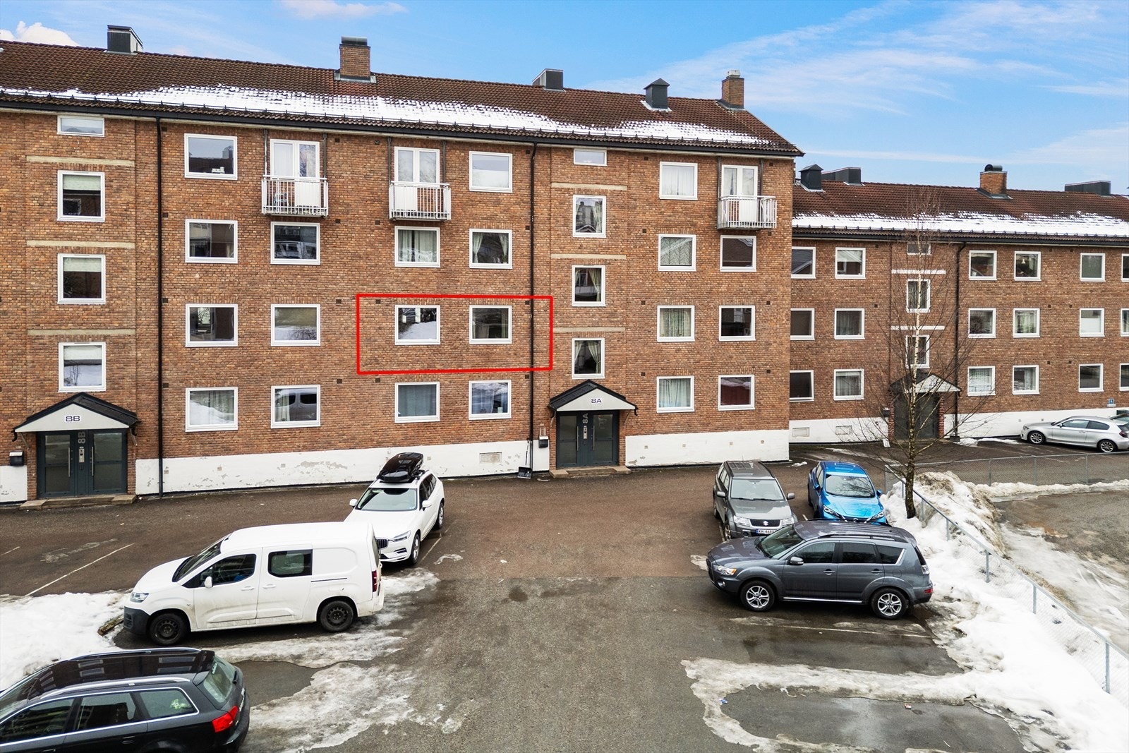 Området har gjennomgått betydelige oppgraderinger de siste årene, blant annet gjennom moderniseringen av Holmestrandsveien som miljøgate. Galleribilde