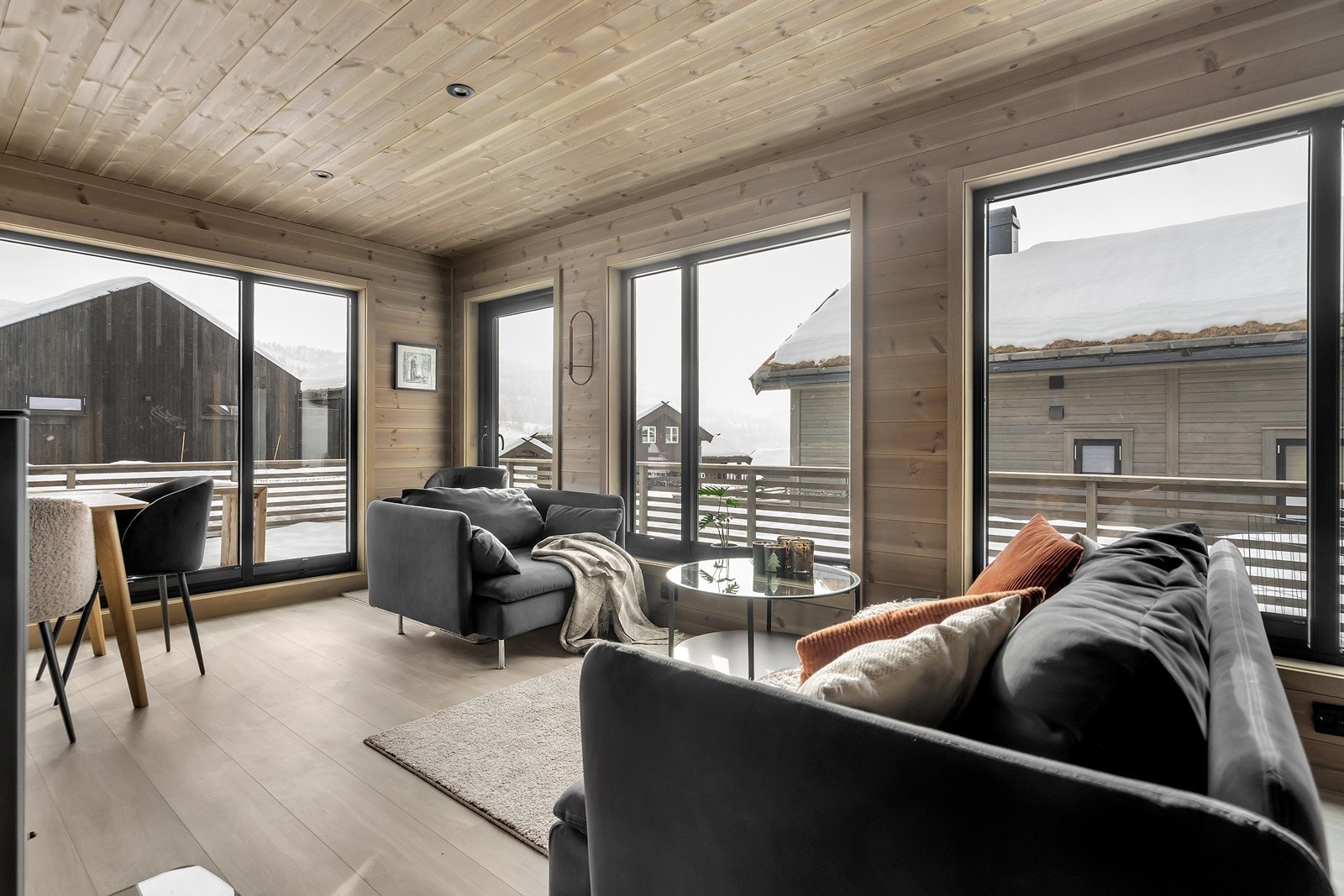 Store vinduer gir godt utsyn Galleribilde