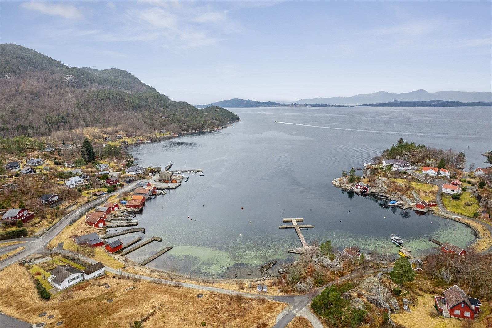 Her er flotte bade- og fiskemuligheter. Galleribilde