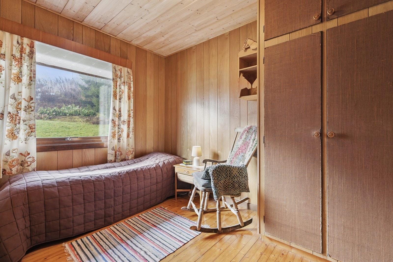 Det andre soverommet har plass til seng og garderobeløsning. Galleribilde