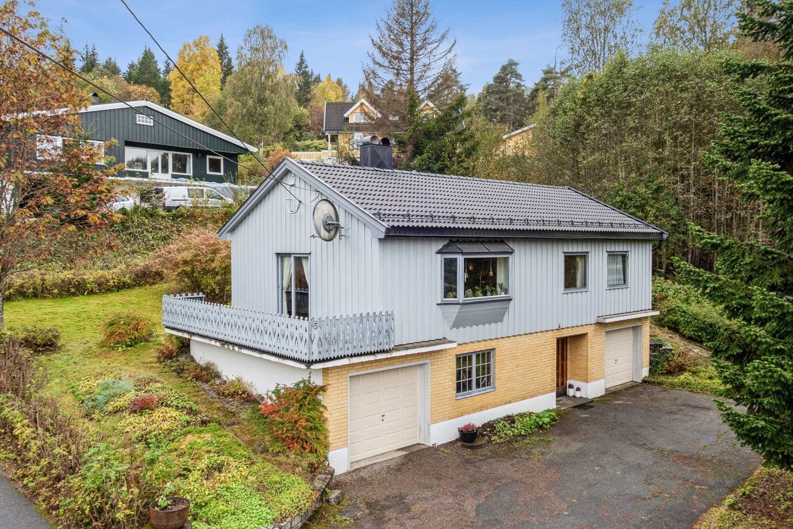 Enebolig med stort potensial i et etablert og rolig nabolag mellom Slattum og Kjul i Nittedal. Galleribilde