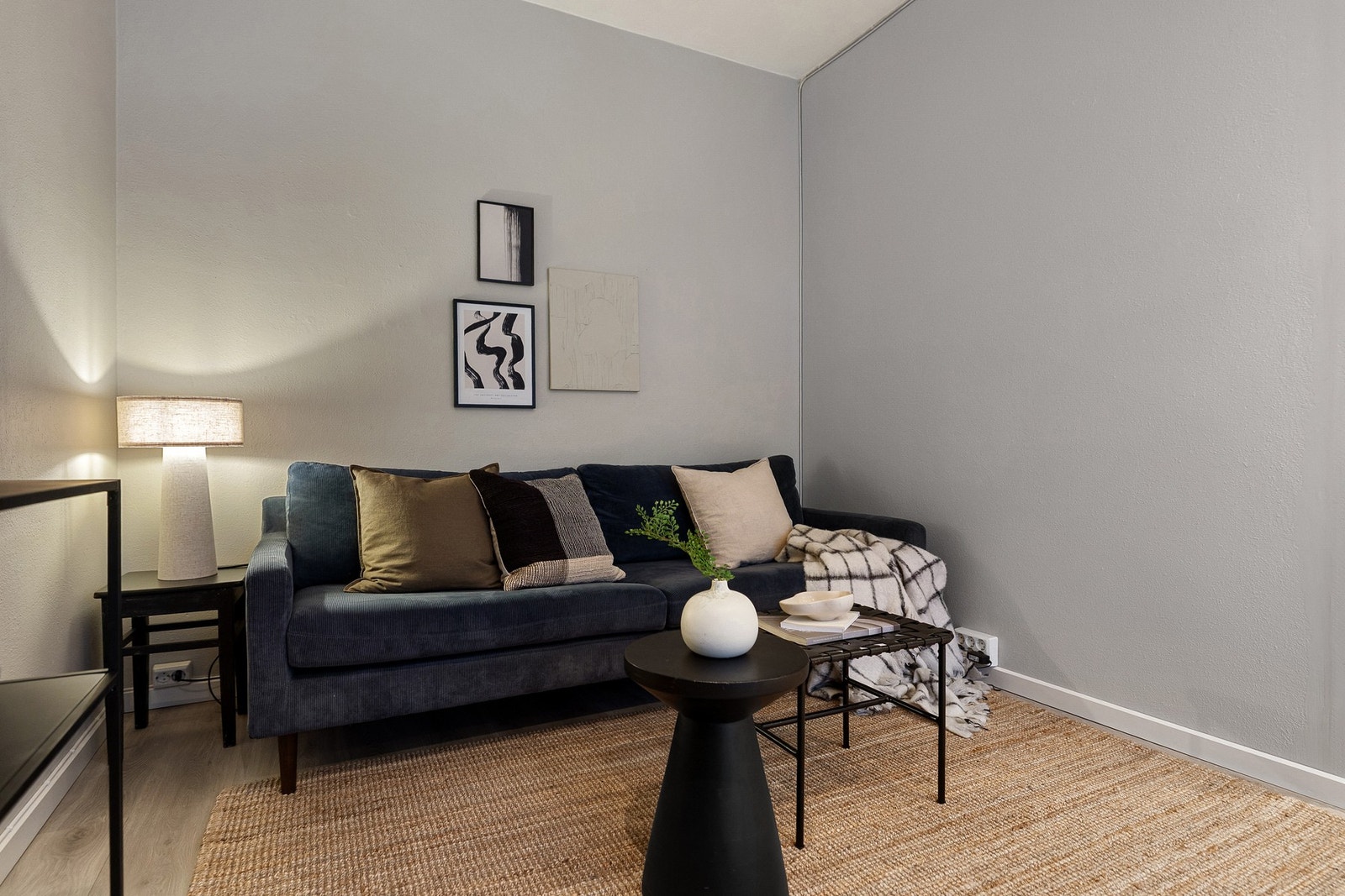 Fjernvarme, varmtvann og bredbånd er inkludert i felleskostnadene. Galleribilde