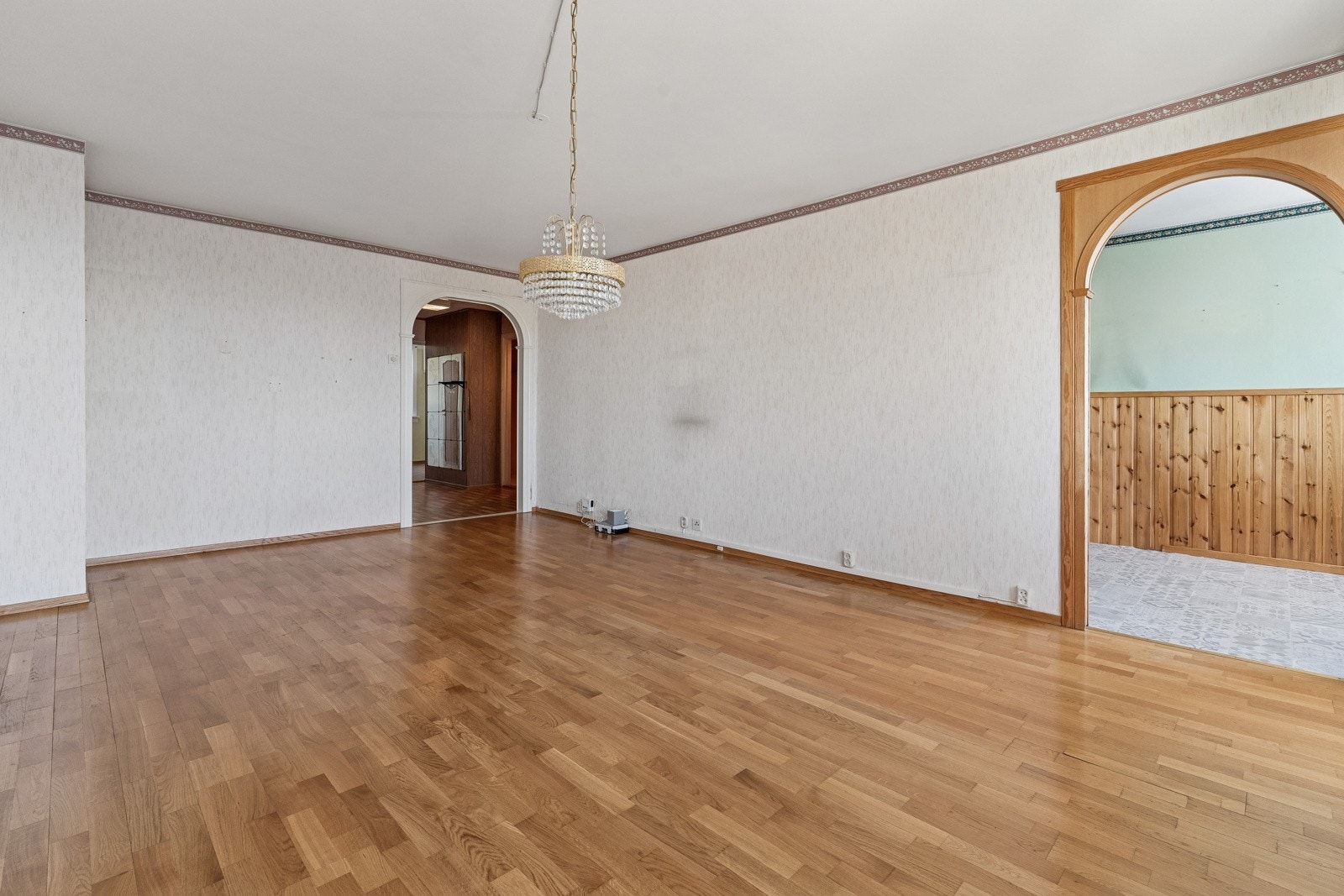 Leiligheten er gjennomgående og med store gode rom Galleribilde