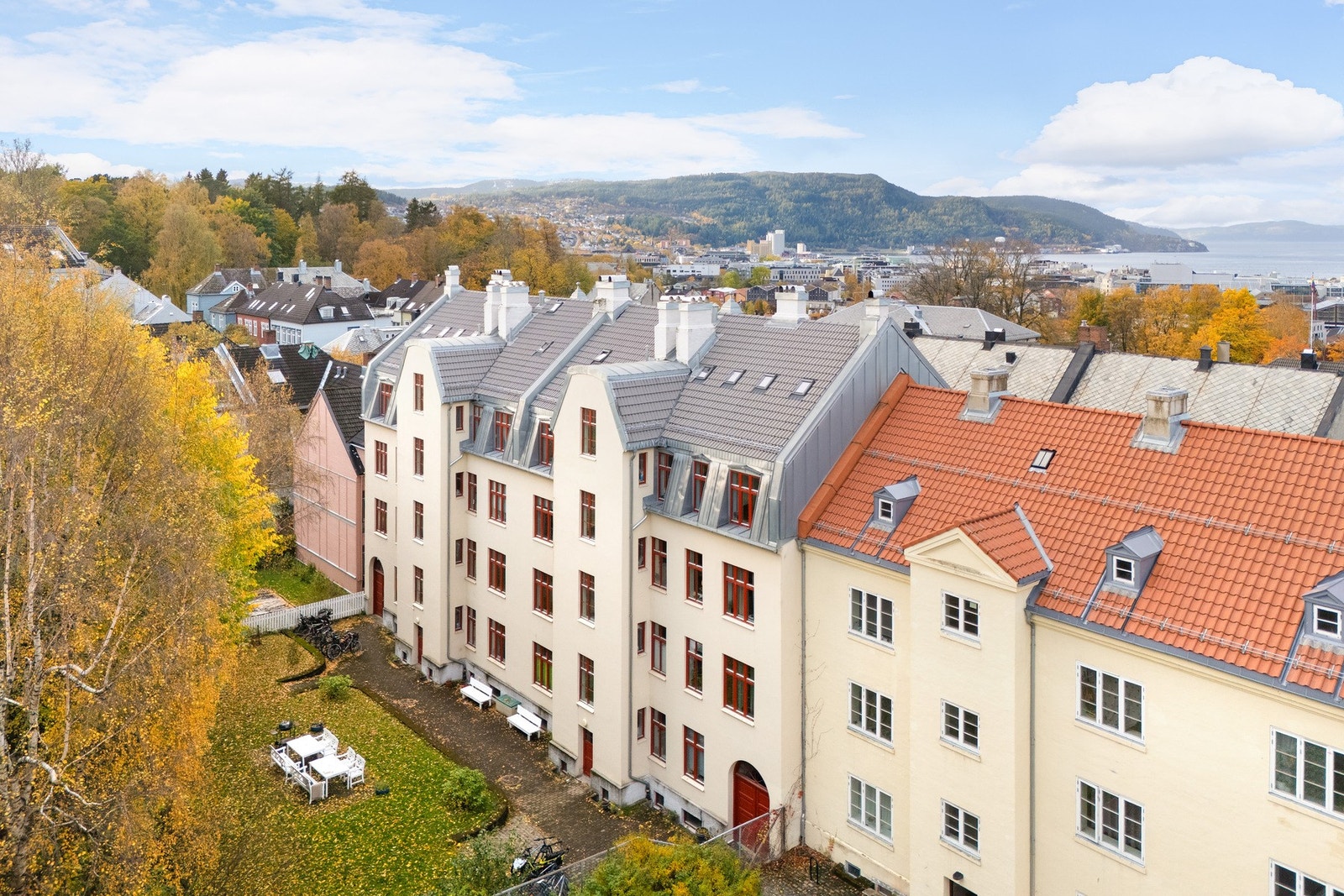 Bygget fremstår i god stand. Borettslaget har drevet jevnlig vedlikehold, og skiftet senest i 2021 ut taket. Galleribilde