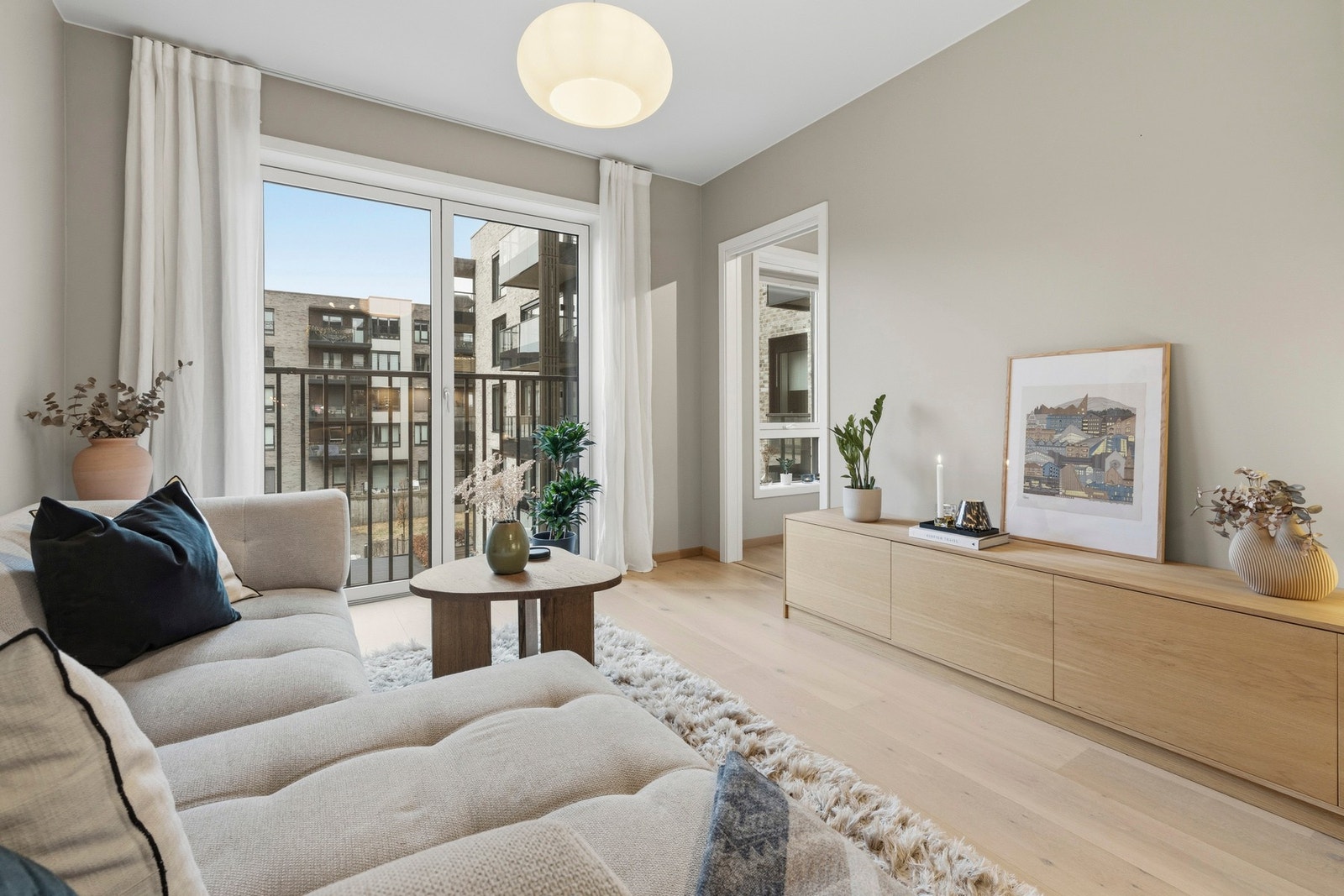 Leiligheten er en rålekker og pen 2-roms leilighet fra 2024. Galleribilde