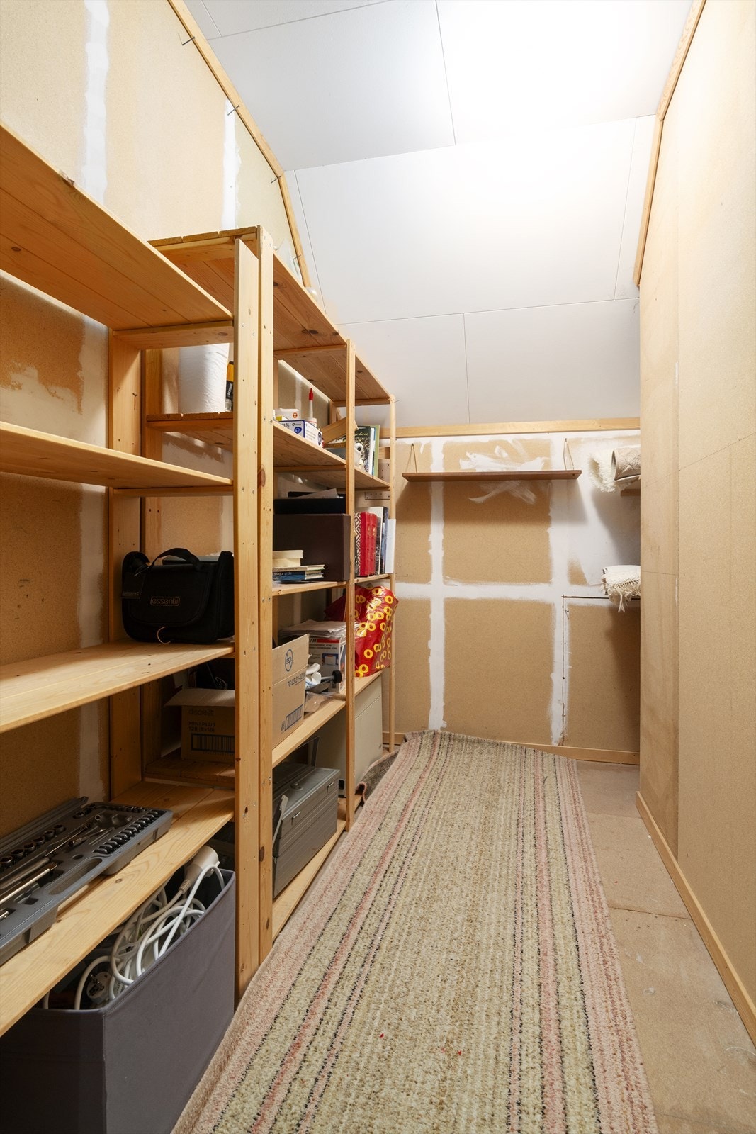 Oppbevaringsmuligheter i andreetasjen. Galleribilde