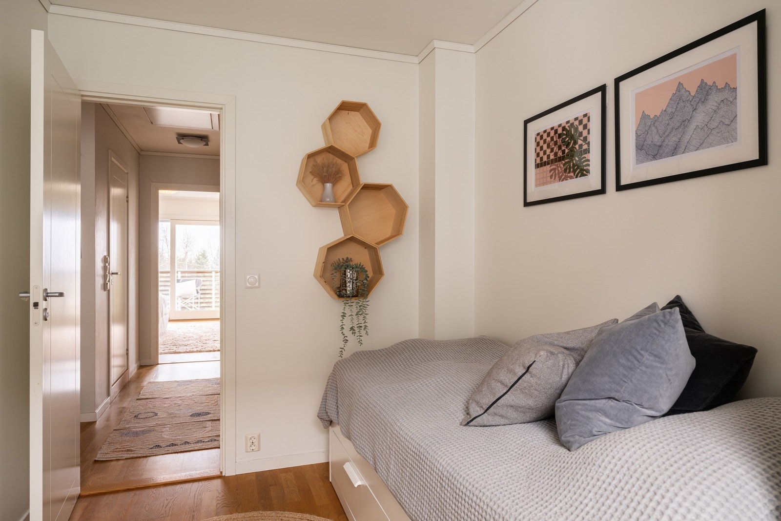 Rommet er godt egnet som soverom, gjesterom eller kontor. Galleribilde