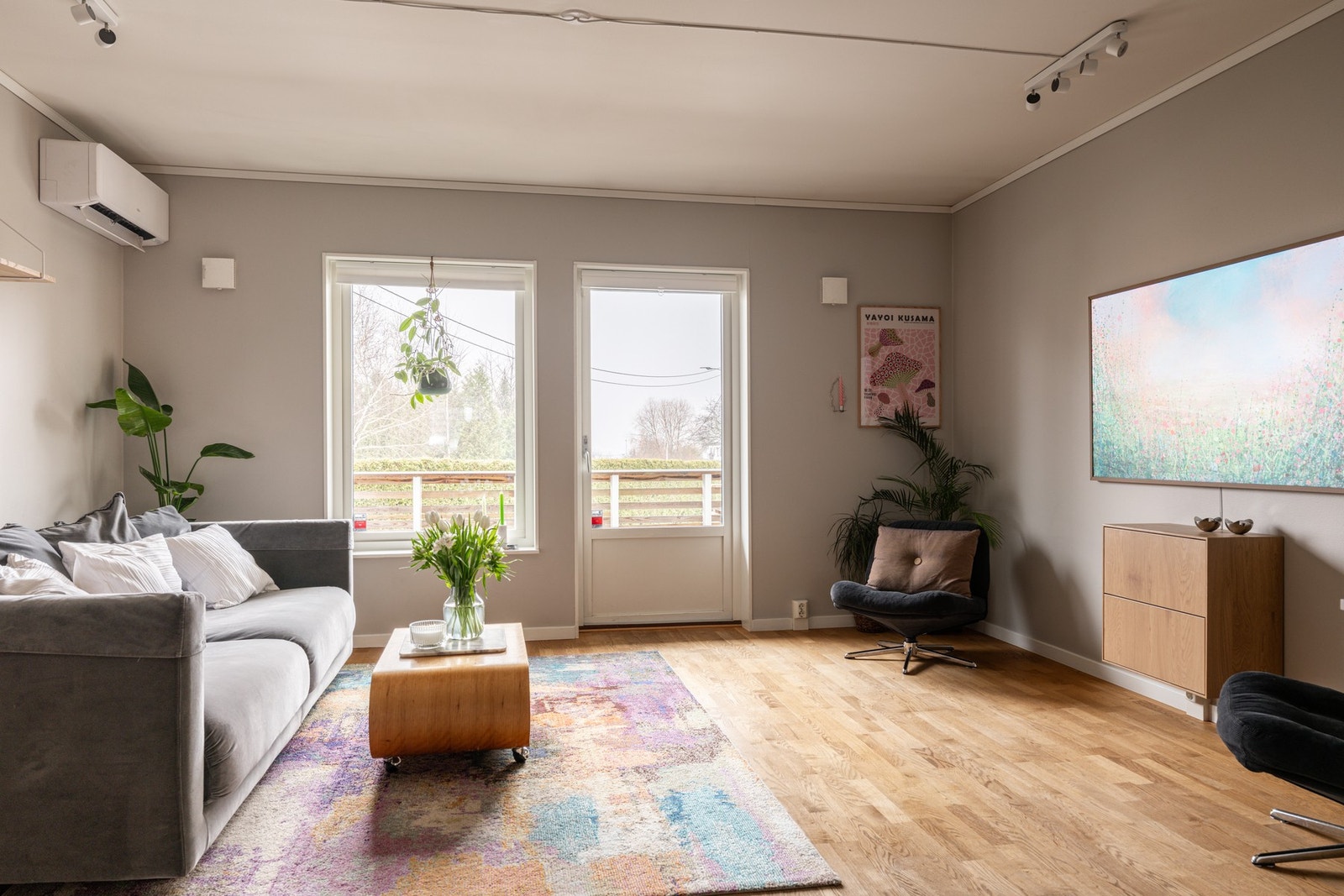 Boligen går over 3 plan og har en god planløsning. Galleribilde