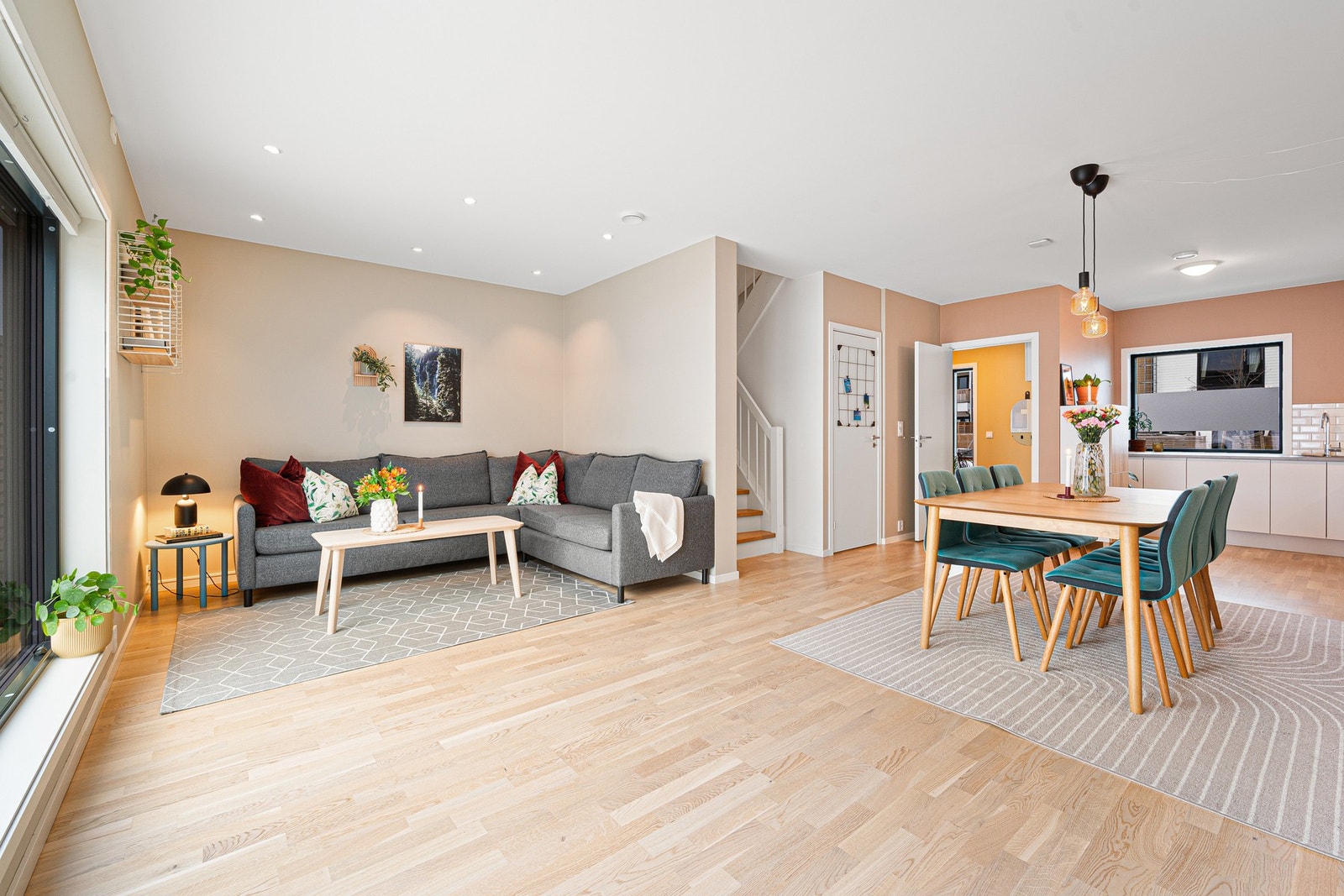 En svært innholdsrik familiebolig over to plan på 108 kvm BRA. Galleribilde