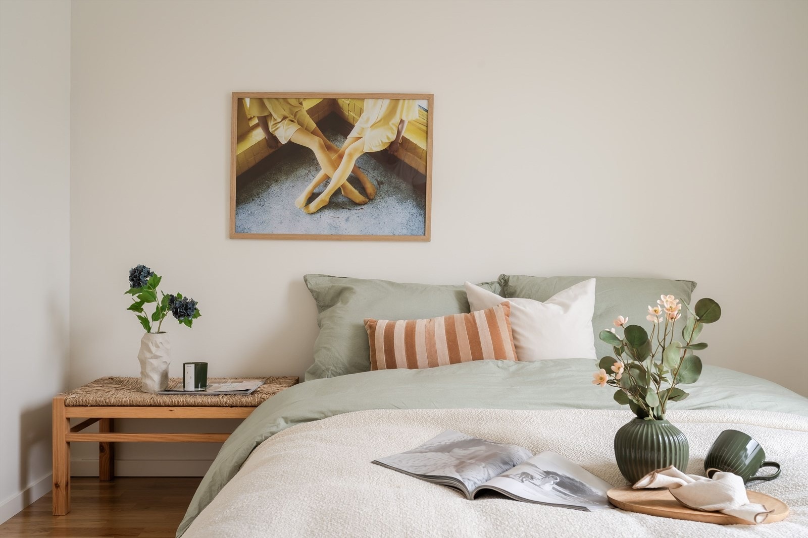 I 3. etasje ligger to romslige soverom på 10,3 kvm og 11 kvm. Galleribilde