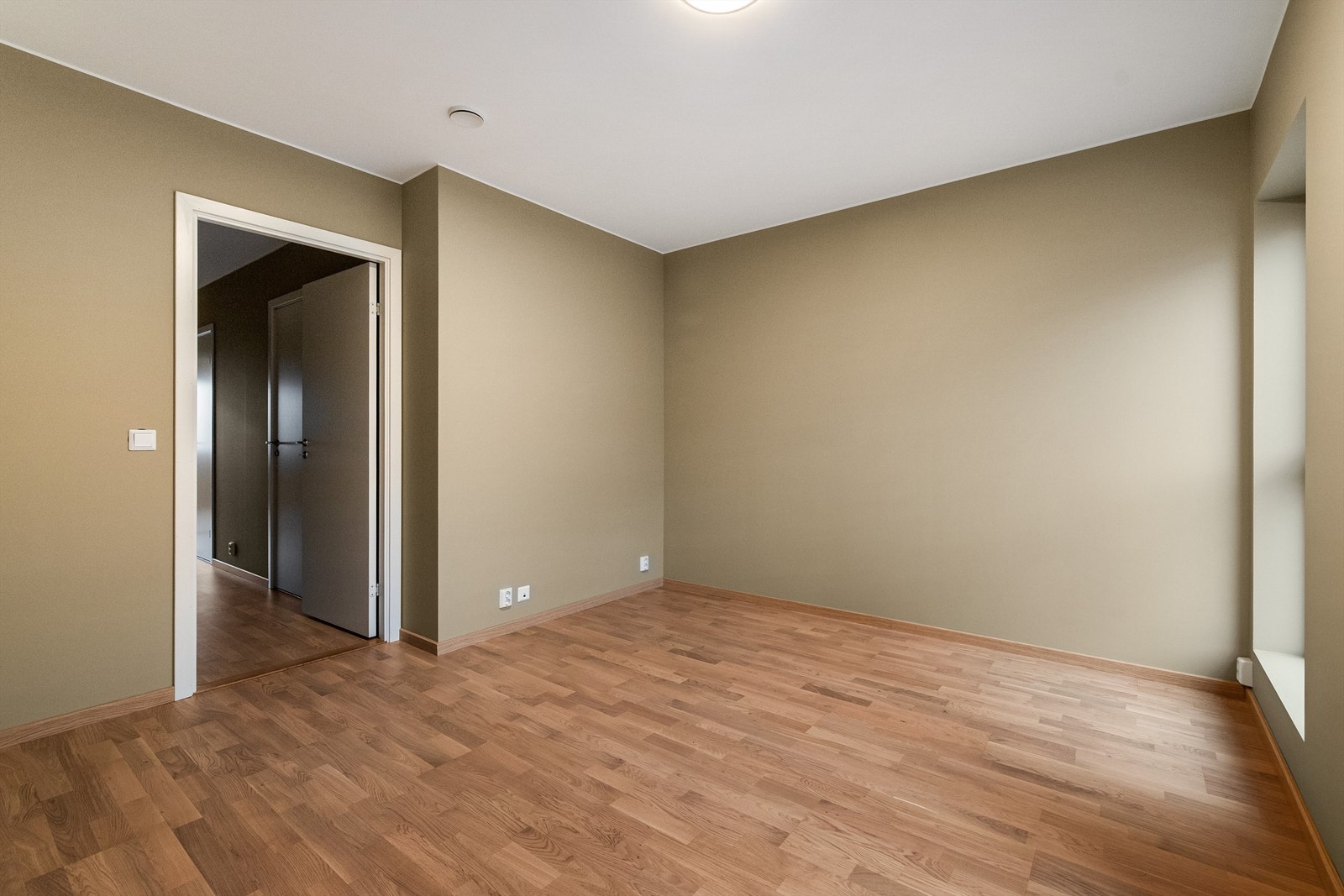 Rommet gi et helhetlig og moderne uttrykk Galleribilde