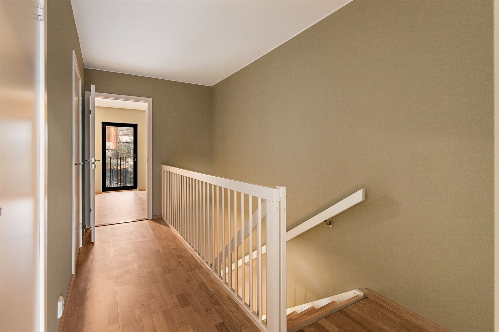 Velkommen opp til andre etasje! Galleribilde