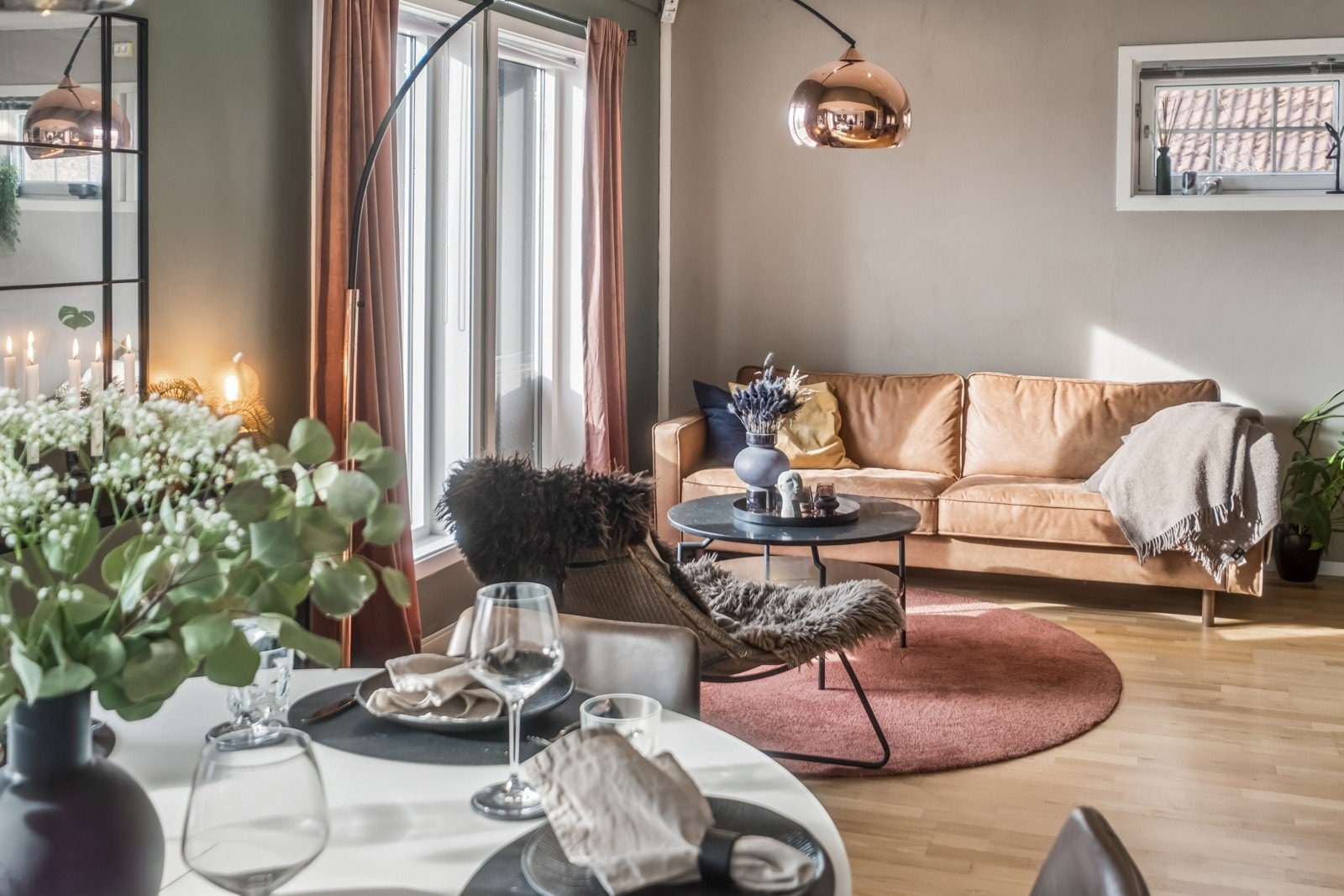 Vinkelstue med flere soner Galleribilde