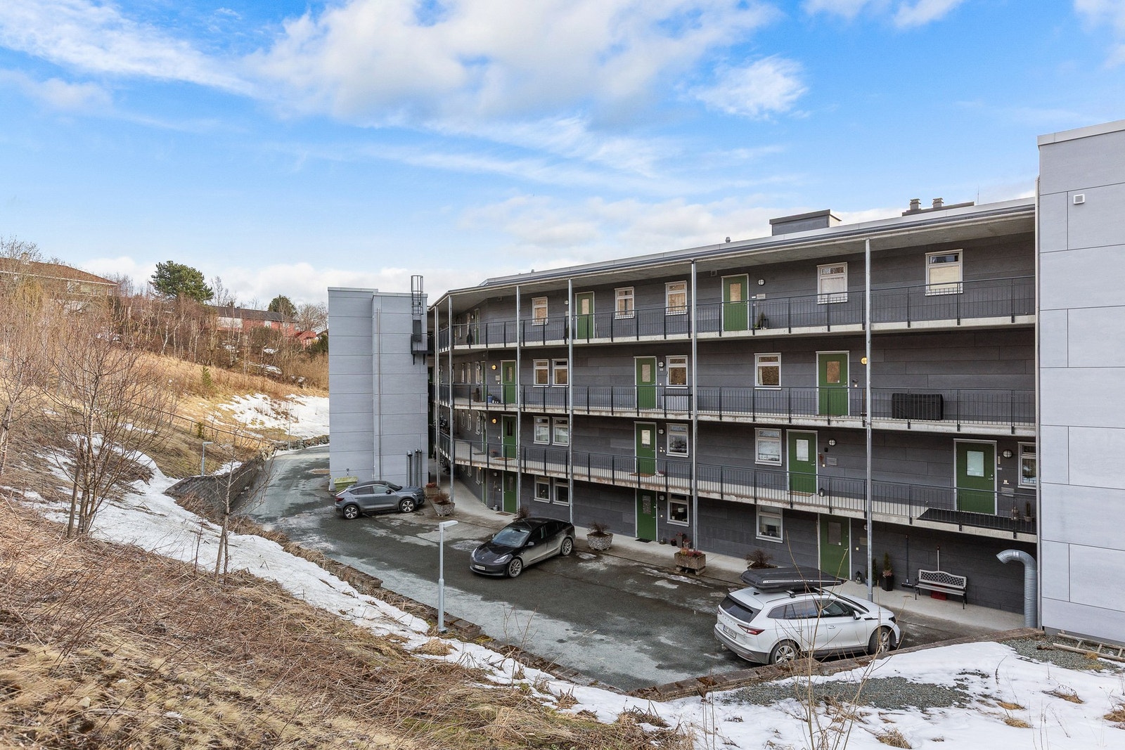 Leiligheten har en ypperlig beliggenhet i byggets 4. etasje. Galleribilde