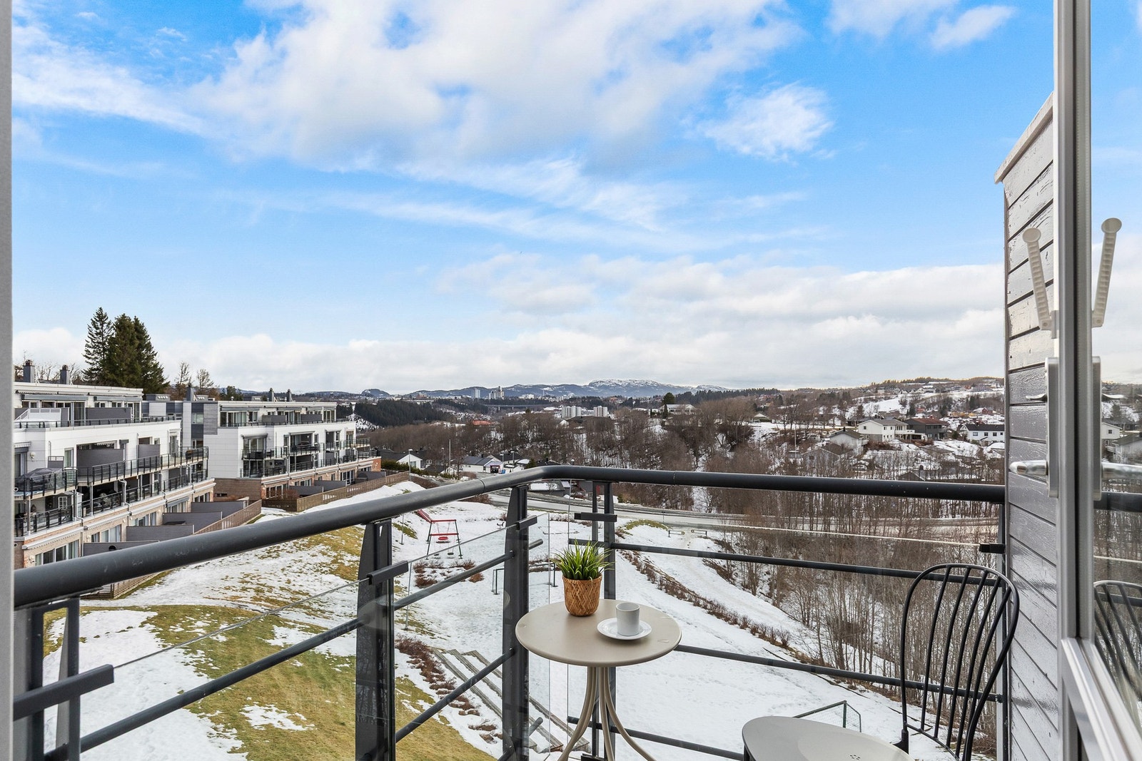 Fantastisk utsikt mot Vassfjellet. Galleribilde