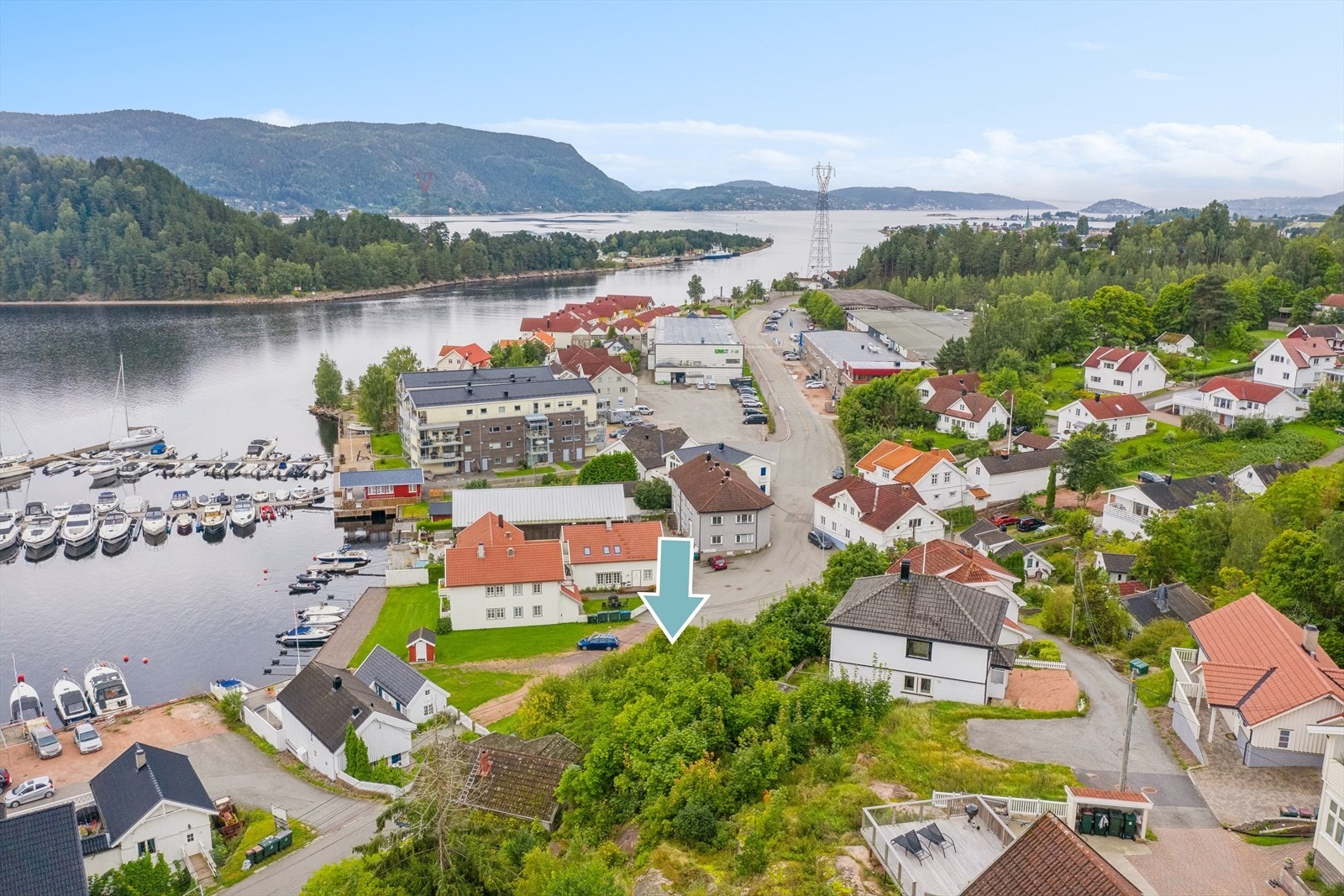Ubebygd tomt med attraktiv beliggenhet. Galleribilde
