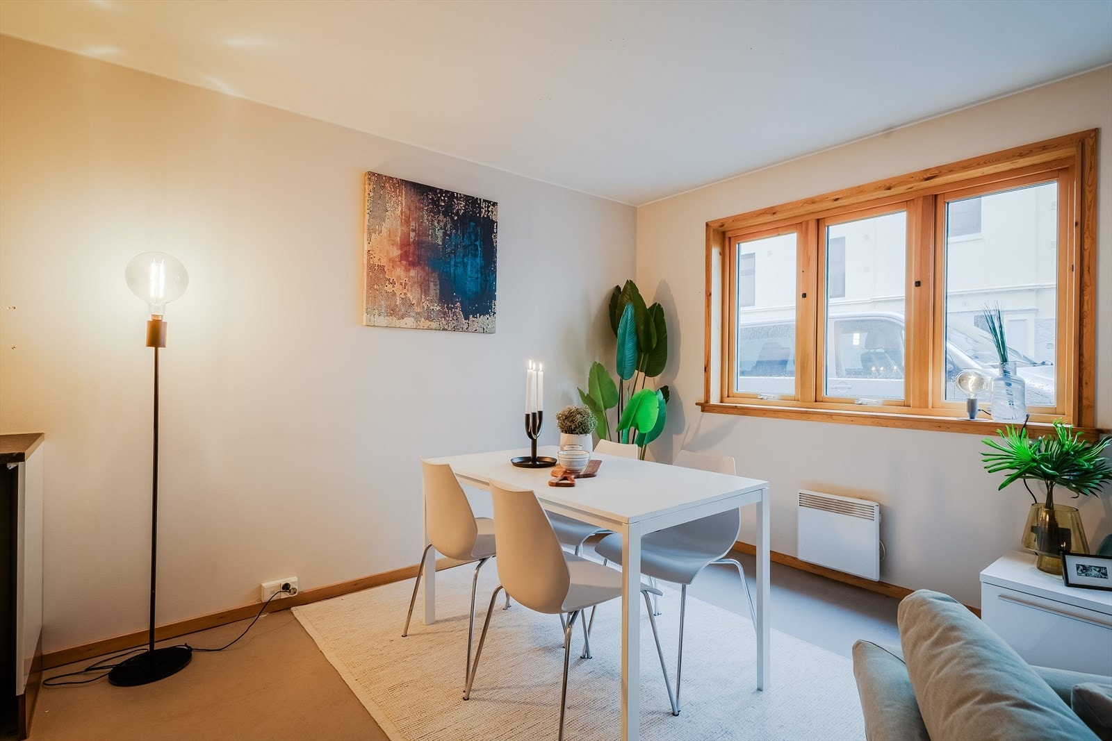 Stue og godt med vinduer Galleribilde