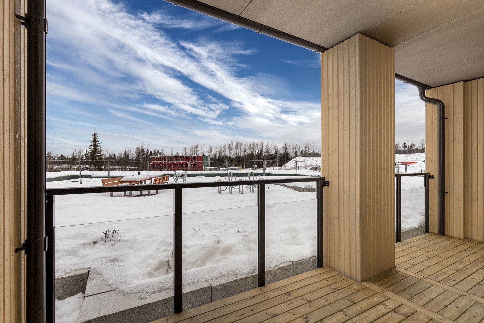 Utgang til flott sydvestvendt balkong på 11 kvm Galleribilde