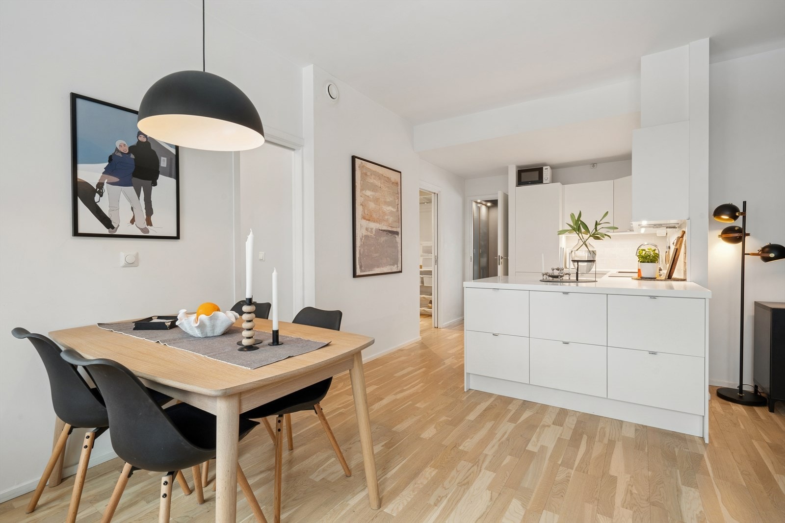 God plass til spisebord. Galleribilde