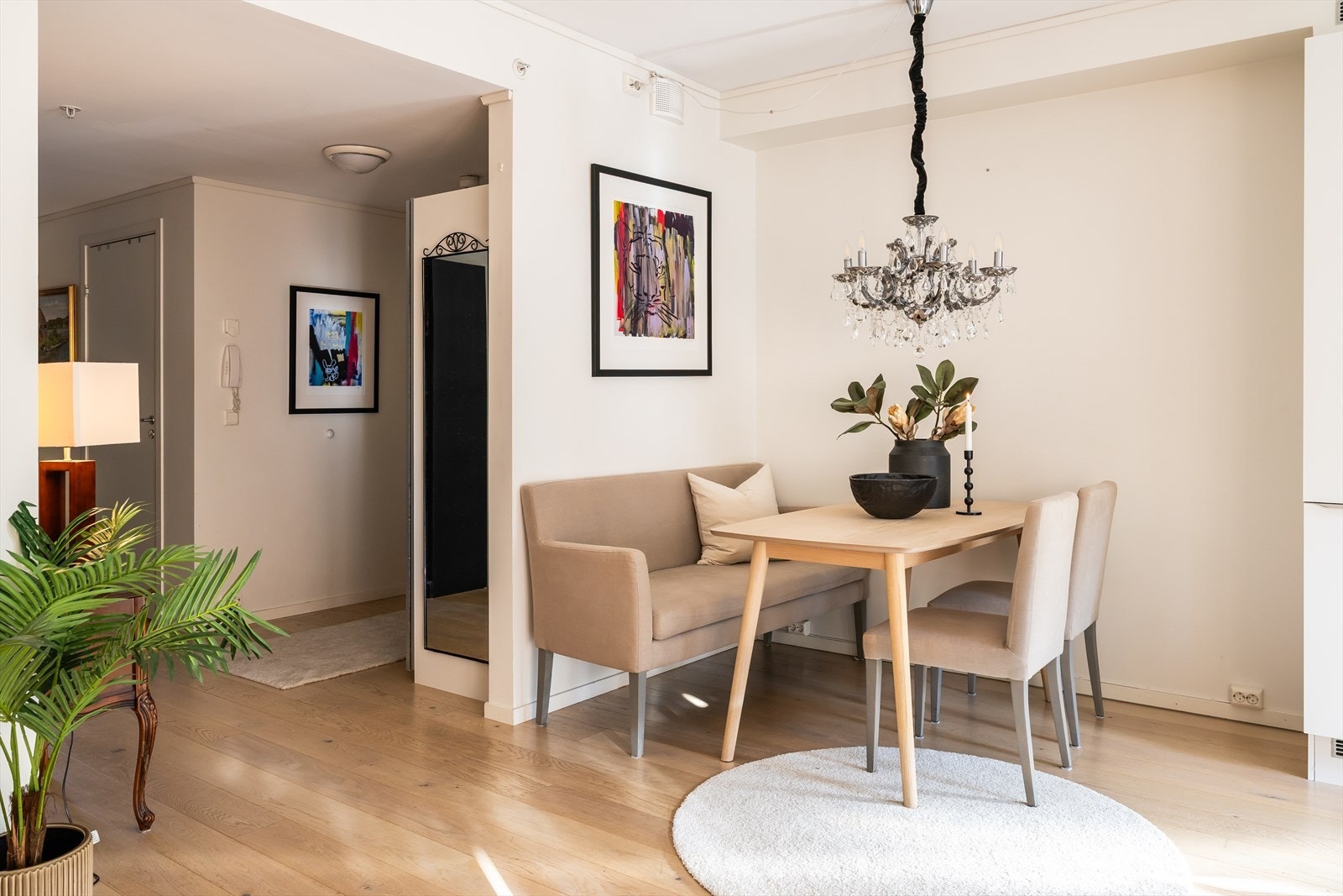 Her er det også god plass til spisegruppe. Galleribilde