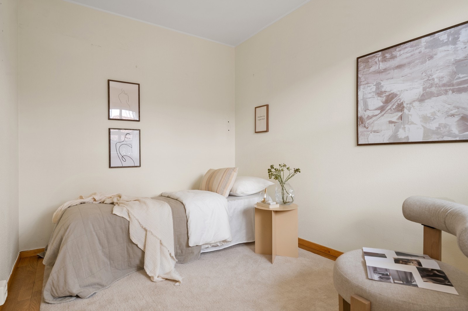 Det andre soverommet egner seg godt som barnerom, gjesterom eller kontor. Galleribilde