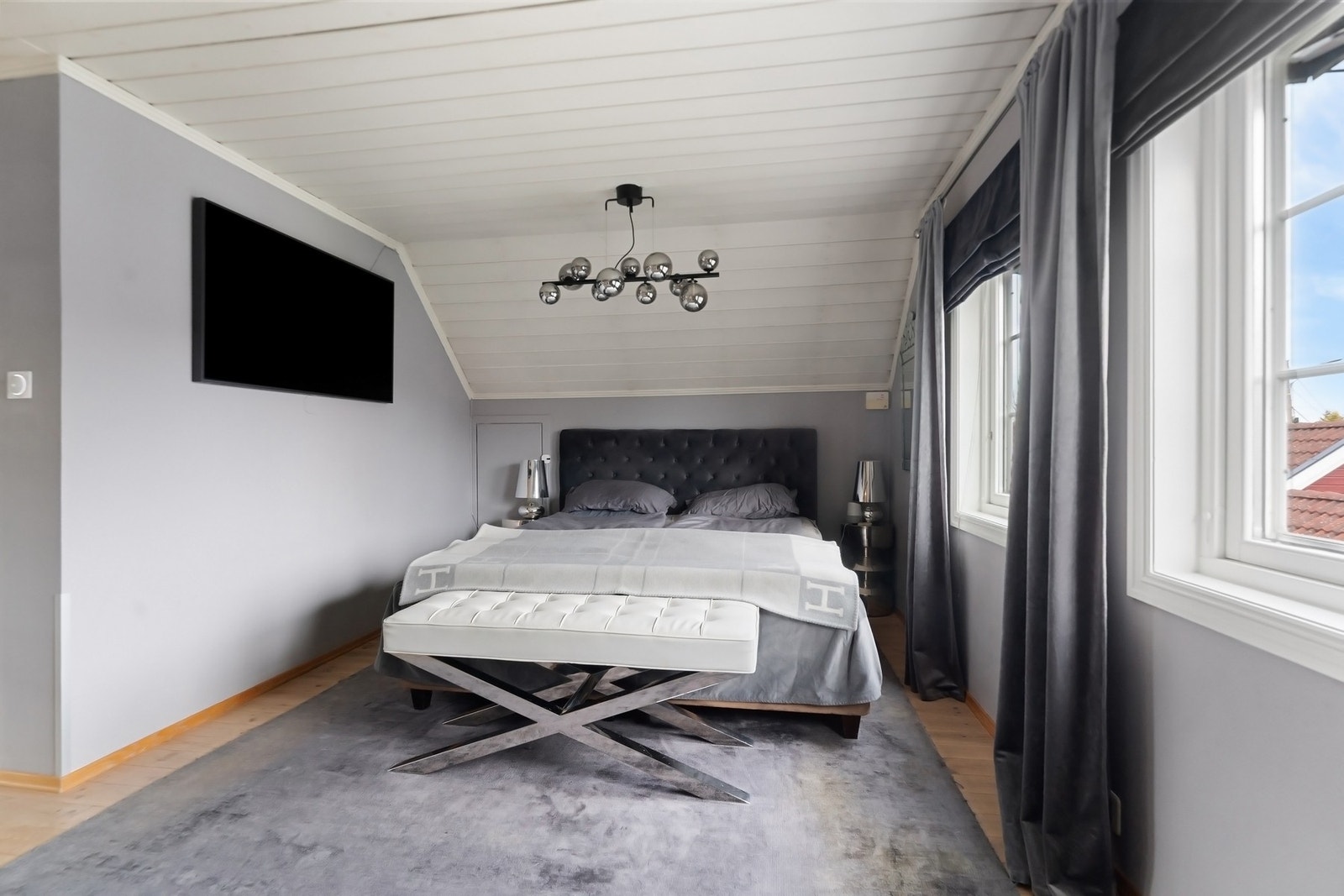 Boligen har to soverom i andre etasje. Galleribilde