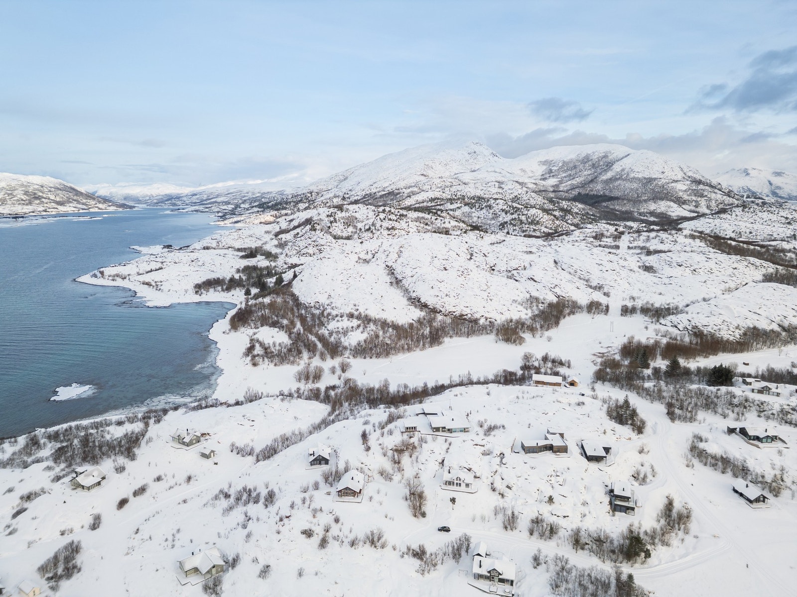 Hytten har vært endel utleid, de siste to årene lfor 173 000 i 2024 og 160 000 i 2025. Galleribilde