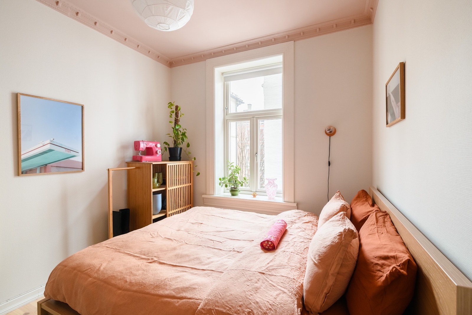 Soverommet er delikat og romslig. Galleribilde