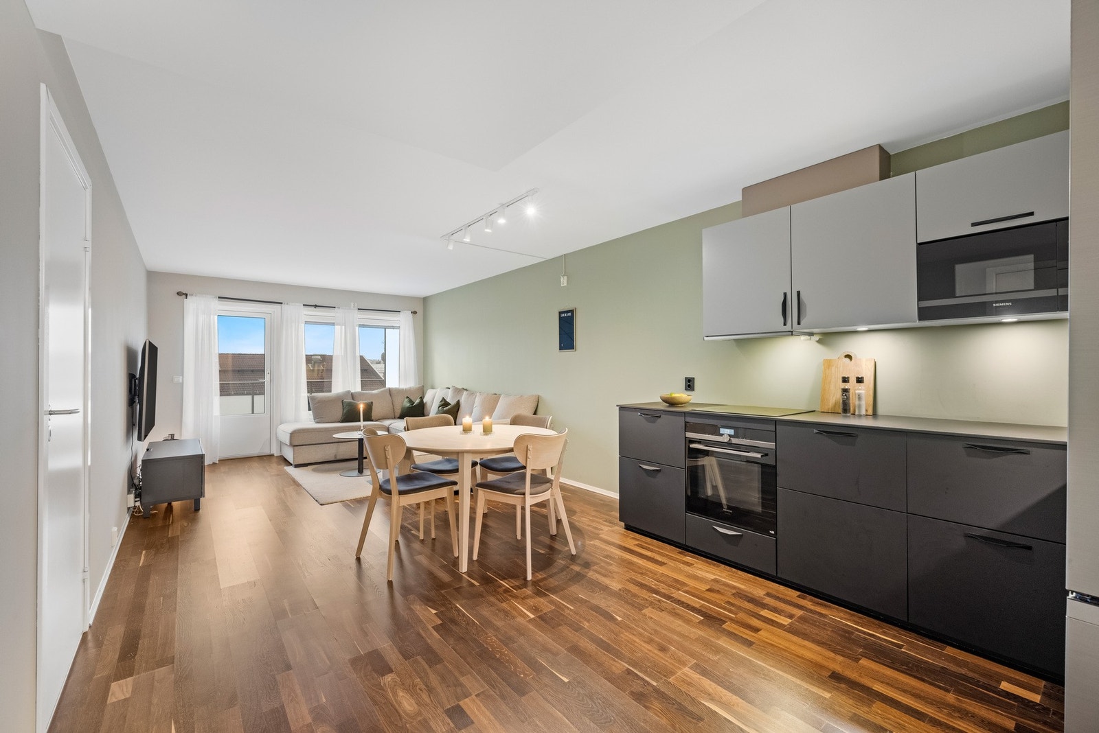 Vi starter i stuen som blir ditt foretrukne oppholdsrom. Galleribilde