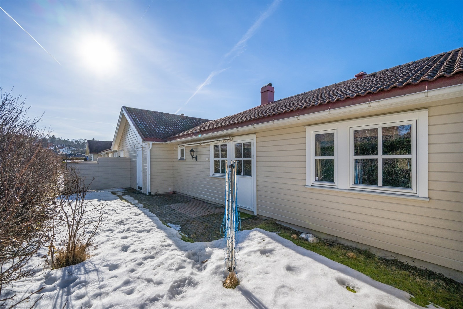 Uteområdene er lettstelte og pent opparbeidet. Galleribilde