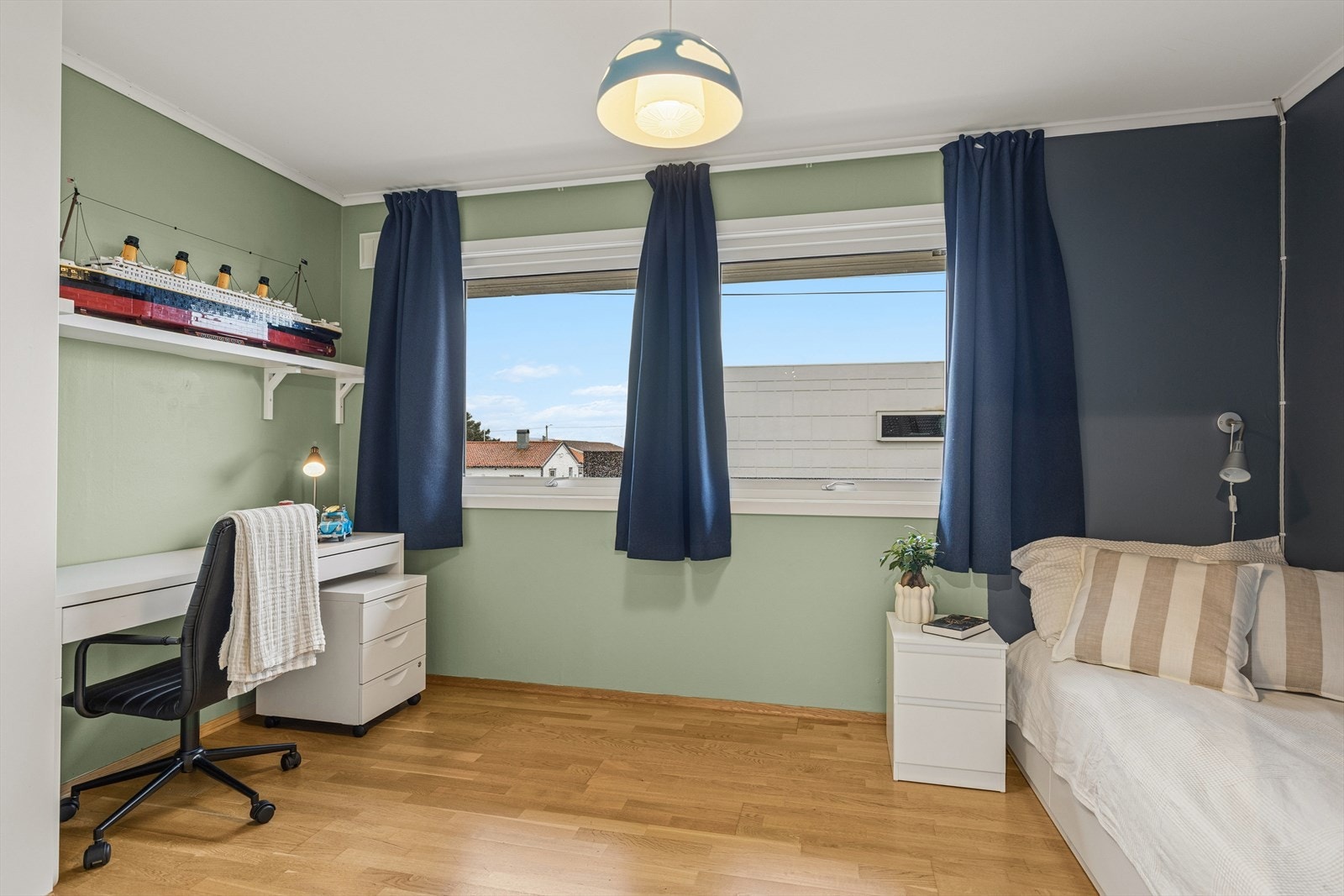 Soverom. Galleribilde