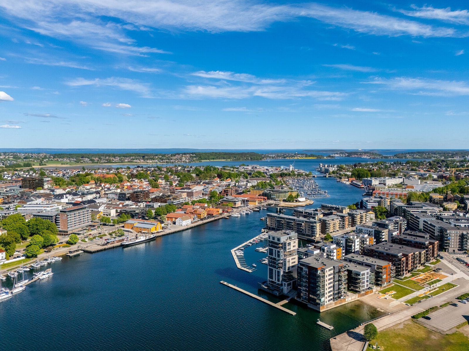 Tønsberg sentrum byr på en hyggelig atmosfære med yrende folkeliv, spesielt om sommeren. Galleribilde