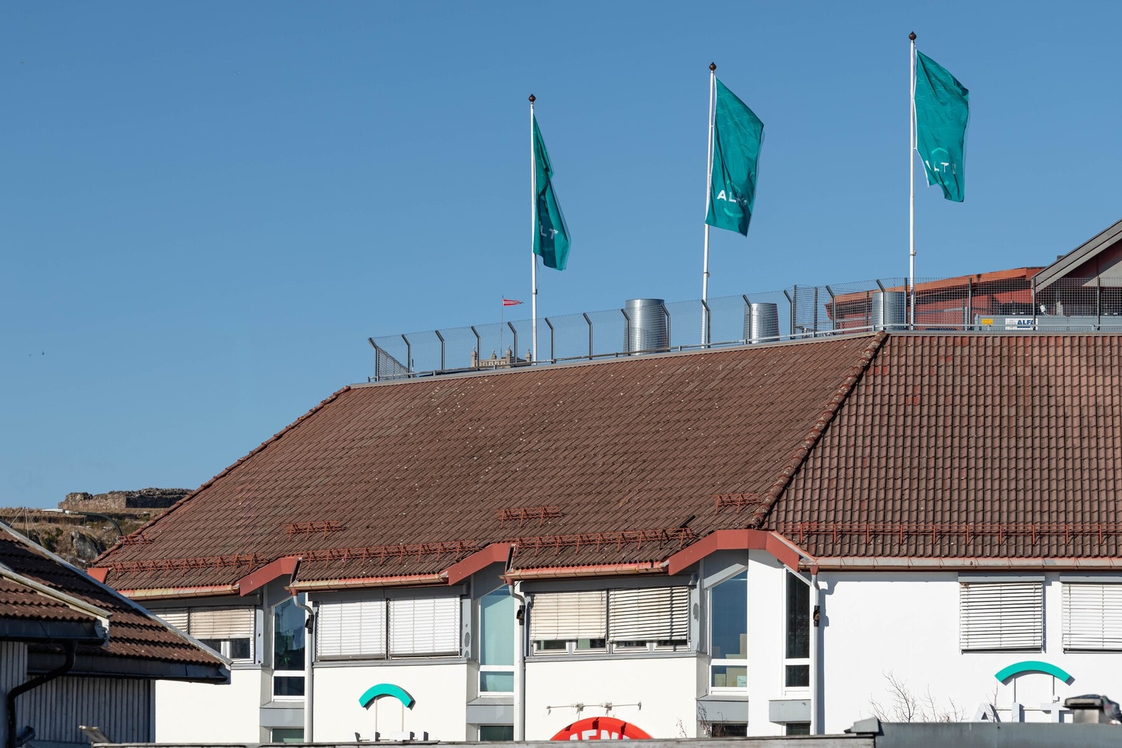 Kun 3 minutters gangavstand til Alti Farmandstredet som er regionens største kjøpesenter med over 80 butikker og flere cafeer, restauranter og spisesteder. Galleribilde