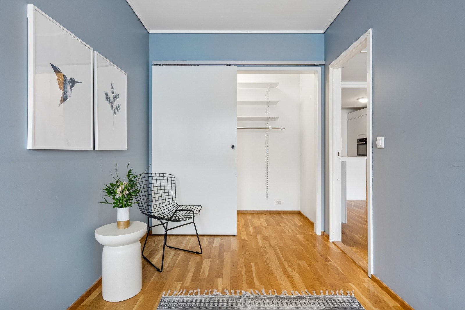 Hovedsoverommet har inngang til walk-in closet Galleribilde