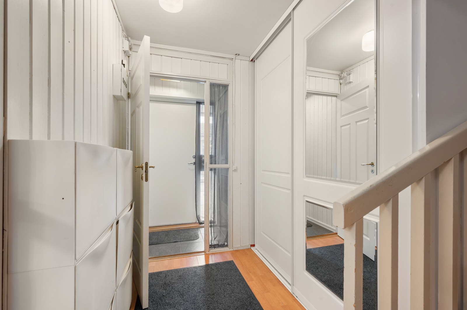 Entré/inngangsparti. Galleribilde