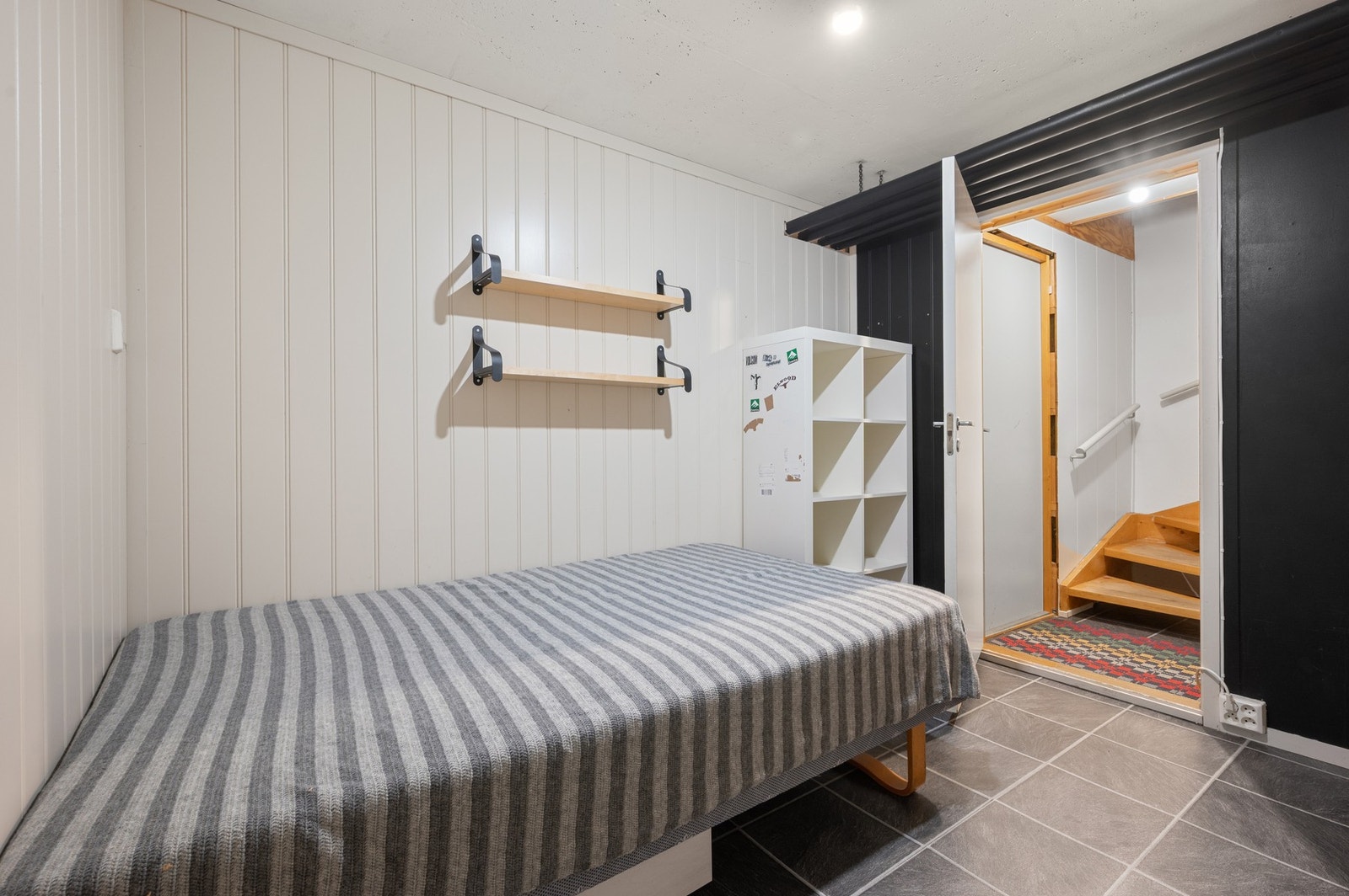 Disponibelt rom i kjeller, samt bod for ekstra oppbevaring på 12,8m². Galleribilde