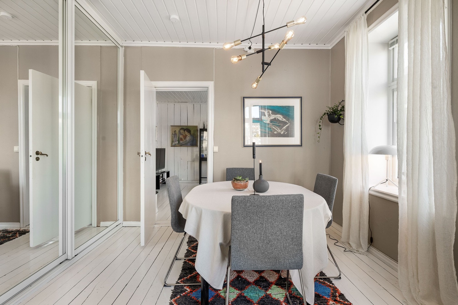 Stue / soverom Galleribilde