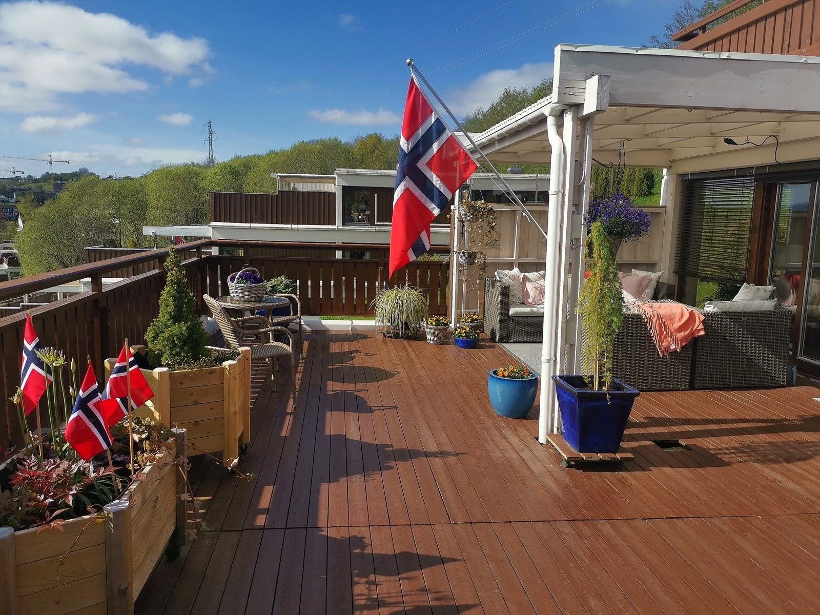 Bilde tatt av selger 17. mai. Galleribilde