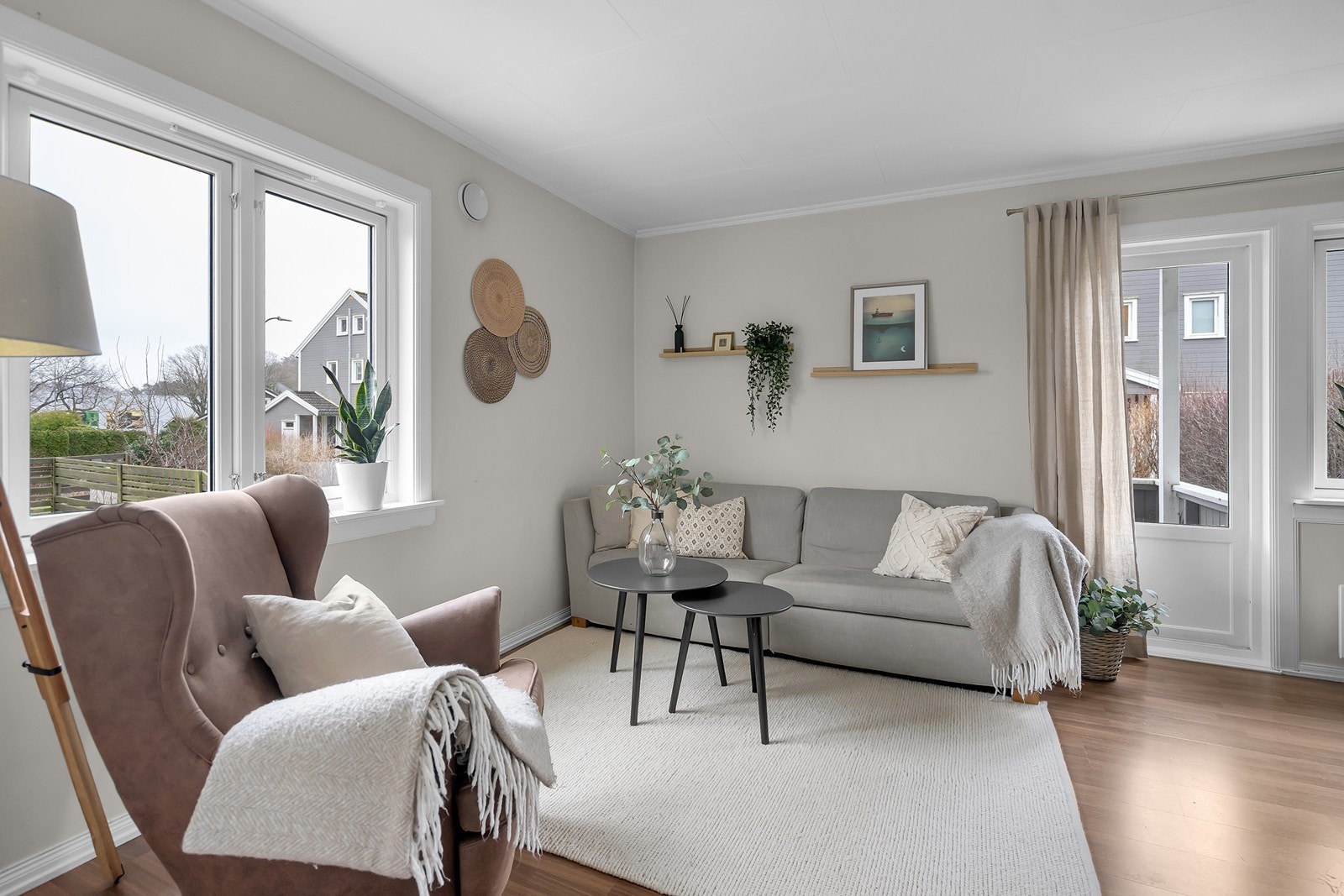 Mye vinduer gir godt med naturlig lys Galleribilde