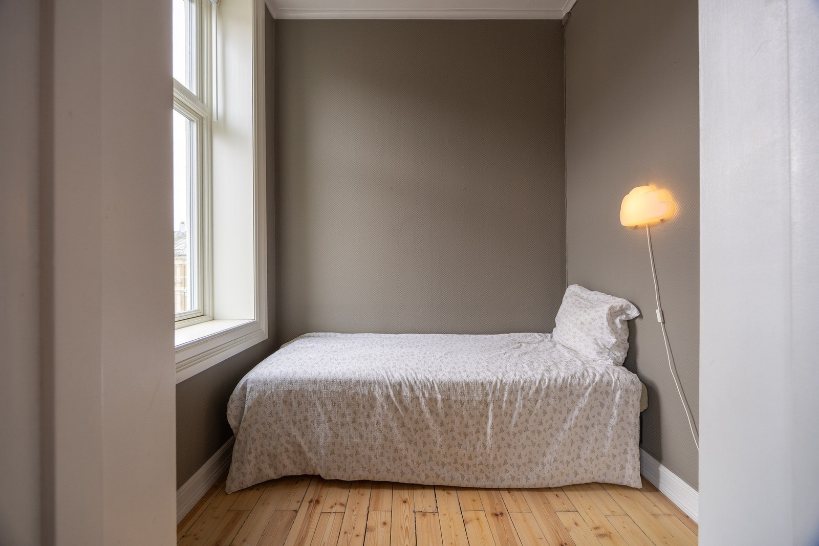 Det andre soverommet egner seg utmerket som barnerom, gjesterom eller kontor. Galleribilde