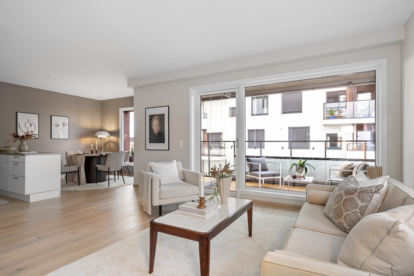 Aktiv Moss presenterer en moderne 3 roms i 5. etg. på Rosenvinge på Høyda Galleribilde