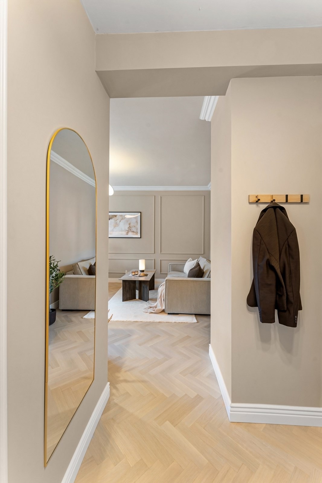 Dette er en bolig som passer perfekt for deg som ønsker å flytte rett inn i et moderne hjem. Galleribilde