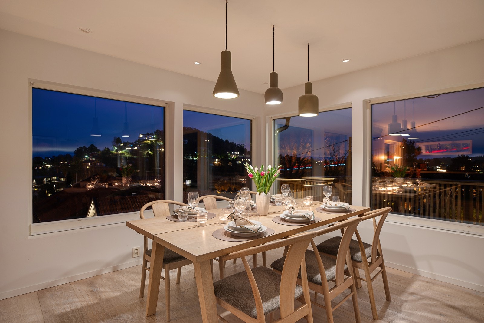 Her kan man nyte utsikten ut over Vollevannet Galleribilde