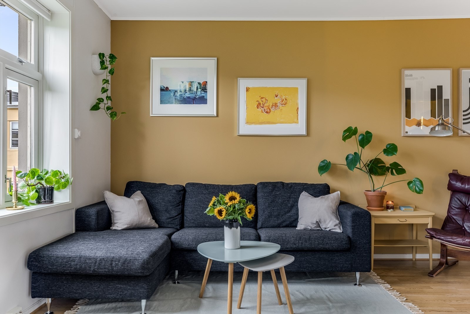 Velkommen til Frostaveien 4A - En sjarmerende 2-roms leilighet i klassisk bygård beliggende sentralt til på Buran. Galleribilde