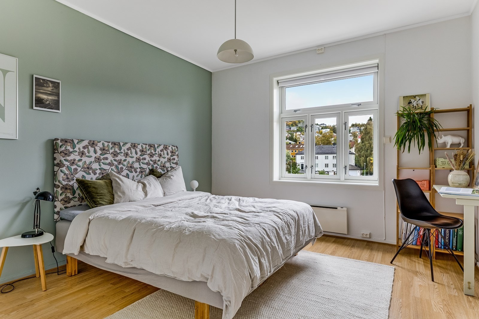 Soverommet er svært romslig og har et areal på 15m². Galleribilde