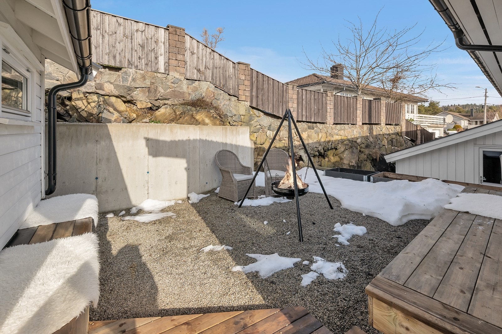Uteplass bak boligen Galleribilde