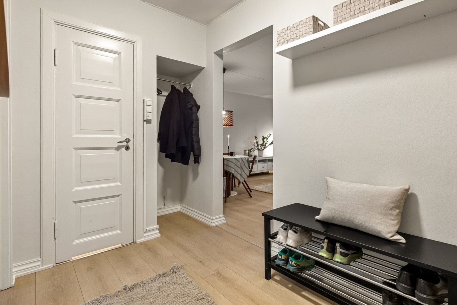 Det er god plass til oppheng av yttertøy. Galleribilde