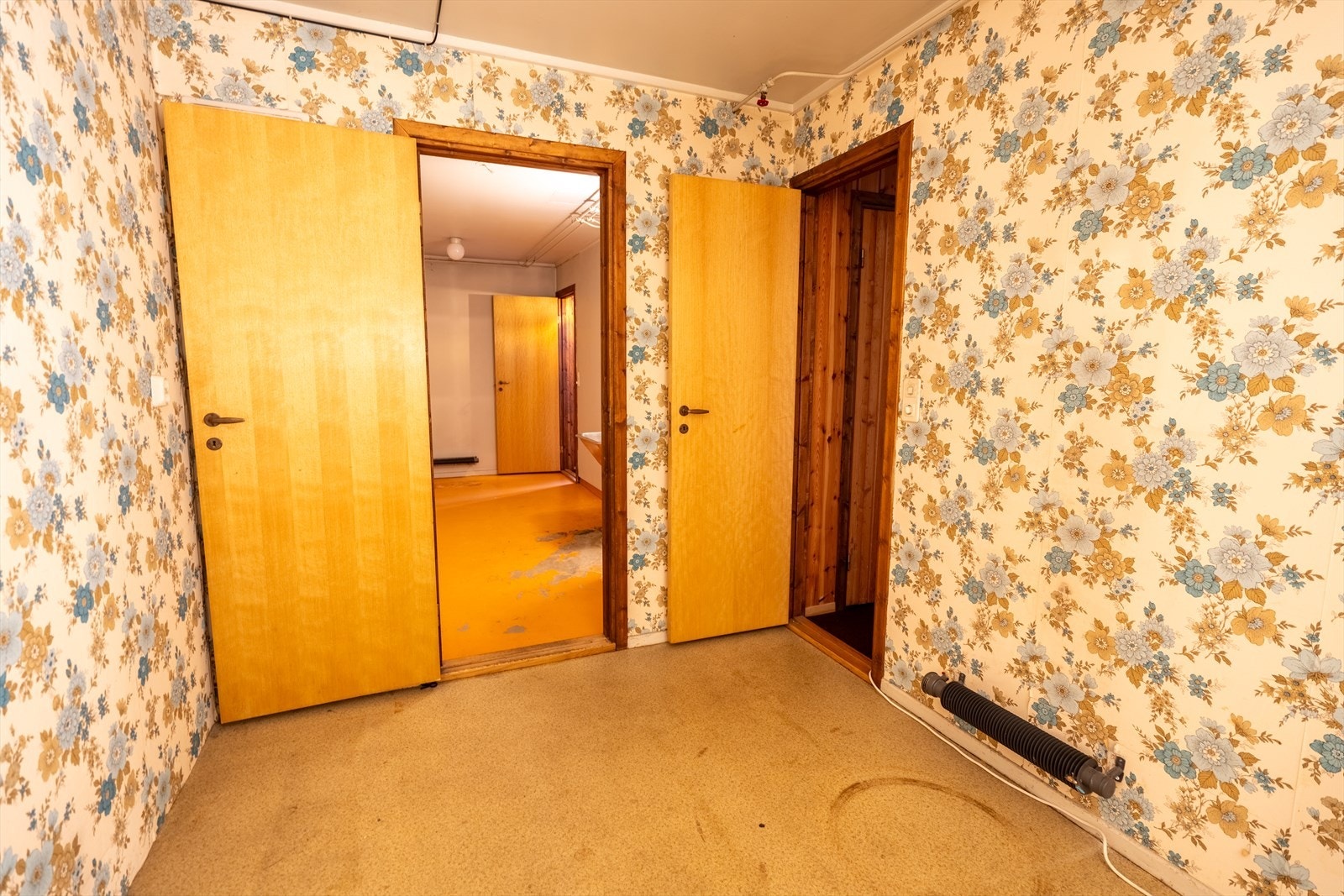 Dette arealet gir gode oppbevaringsmuligheter for blant annet utstyr, verktøy eller sesongbaserte eiendeler. Galleribilde