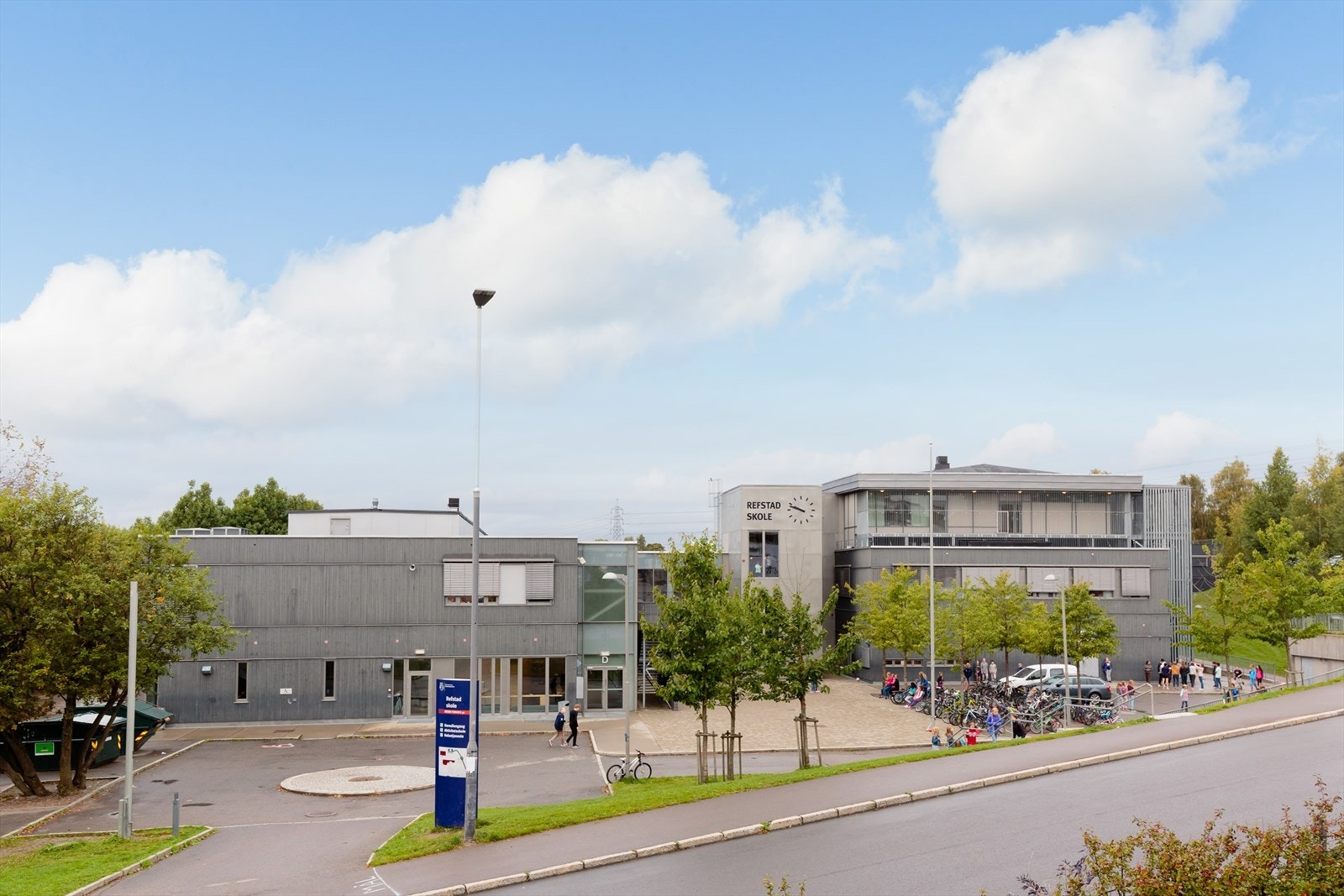 Boligen sogner til Refstad barneskole. Trygg og god skolevei. Galleribilde